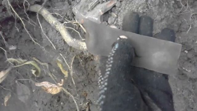 Коп с металлоискателем Пират Очень много копов в одном видео №13 смотреть онлайн