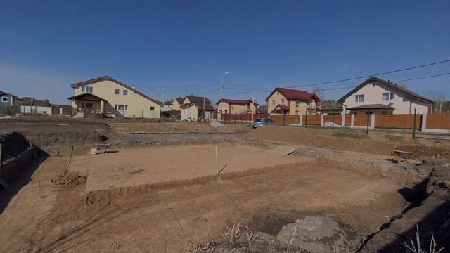 Стройка дома. Котлован. смотреть онлайн