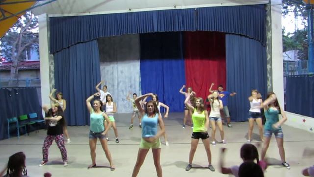 Flashmob "HUNTERS" смотреть онлайн