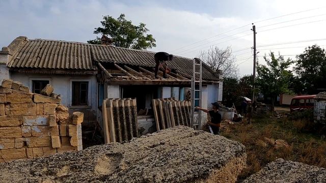 Реконструкция частного дома, как остановить разрушение дома, ремонт частного дома. смотреть онлайн