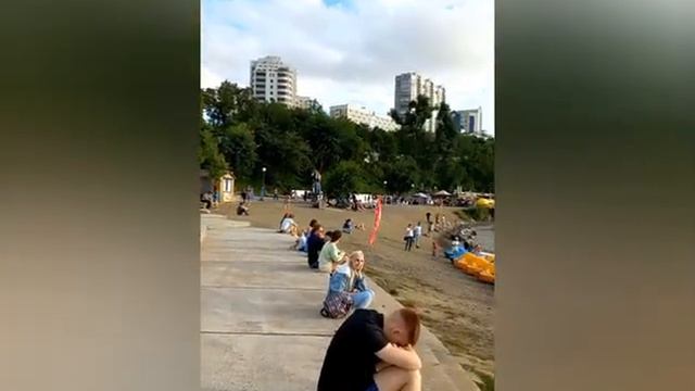 Вечерняя прогулка по центру Владивостока,Арбат ,Золотой мост.2022г. смотреть онлайн