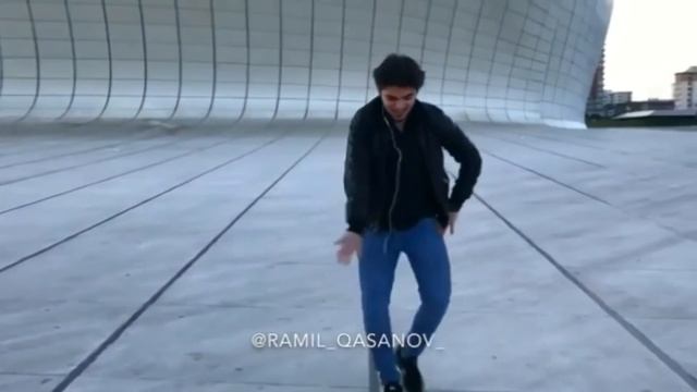 Ramil Qasanov Yoxsa Tələbəsi Roman Sizcə Hnası Yaxşi Rəks Edir 2018