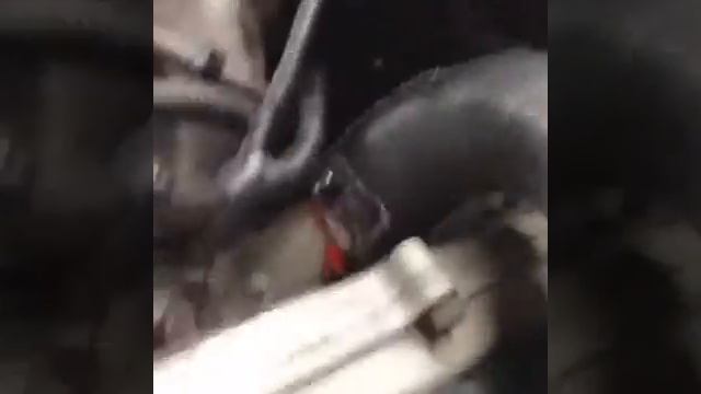 Perdida de fuerza Kia Sorento D4CB, por línea de combustible de alimentación del tanque obstruida смотреть онлайн