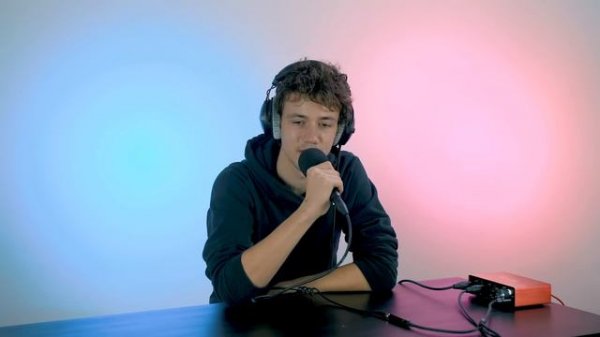 Henning May von AnnenMayKantereit im Auto-Tune Interview | DIFFUS