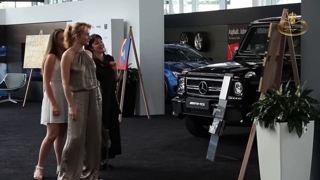 Выставка картин Елены Гроховицкой в салоне MERCEDES AMG. смотреть онлайн