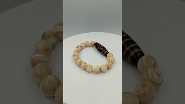 3 Глаза бусина Дзи (браслет перламутр) смотреть онлайн