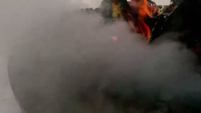 Уличный очаг гриль AHOS зимой смотреть онлайн