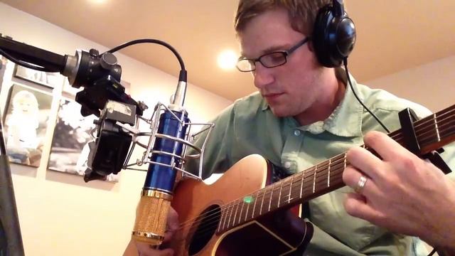 Aurycle A5500MP Tube DIY Microphone - Audio Example - Acoustic Guitar смотреть онлайн