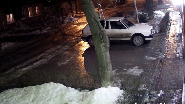 Ночная съемка с камеры HikVision DS-2CD2032-I - ЦВЕТНОЕ изображение!! смотреть онлайн