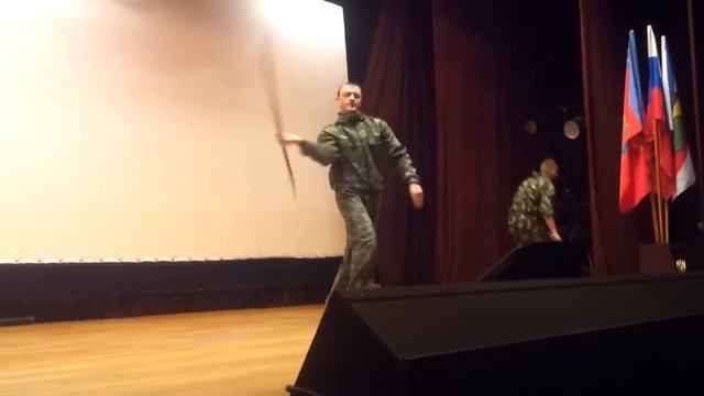 Джигитовка, фланкировка, нож, шашка, копье . Показательные выступления на День Разведчика . смотреть онлайн