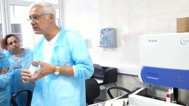 INVITRO Экскурсия по лабораторному комплексу г. Днепр. Путь пробирки. смотреть онлайн