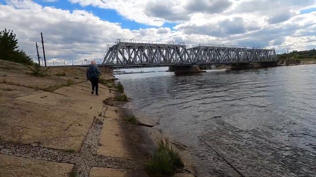 Рыбалка на Воронежском водохранилище, ловим окуней вместе с Алиной. Девушки тоже любят рыбалку! смотреть онлайн