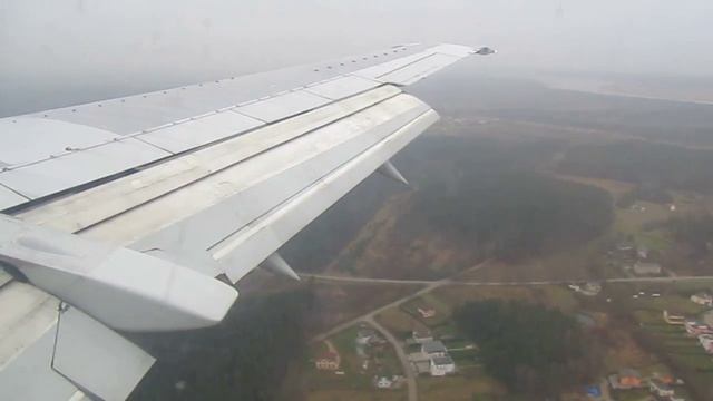 AirBaltic Boeing 737-500 - Riga (RIX / EVRA), Landing & Taxiing смотреть онлайн