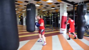 Костя Цзю. Шахматы Бокса. 2 Этап. Тренировка 2. Серия 1. Работа на мешке