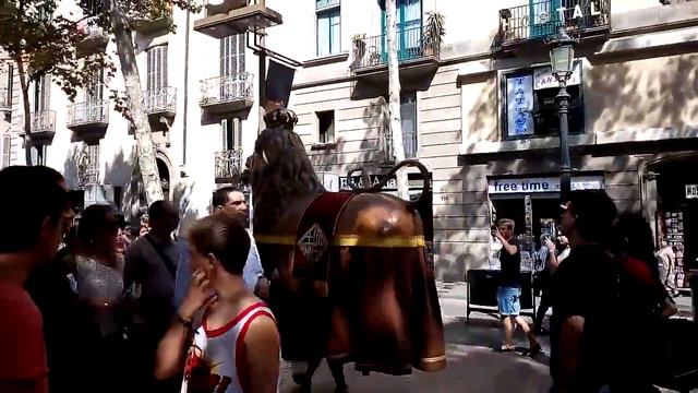 Испания. Бульвар Рамбла. 2015 смотреть онлайн