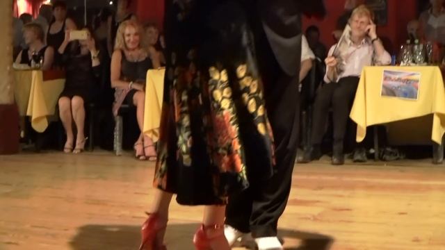 Blanquita, a tango legend 93 years old dance milonga in Sueño Porteño, Buenos Aires смотреть онлайн