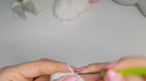 Вязаная зайка крючком/  МК Екатерины Клабуковой