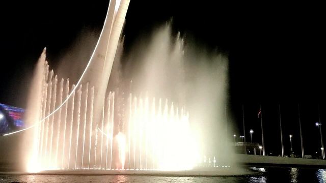 Музыкальный фонтан в олимпийском комплексе Сочи