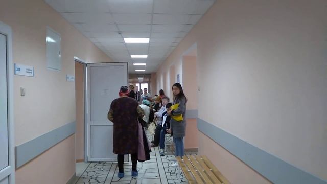 Пожарная тревога? А как же место в очереди? смотреть онлайн