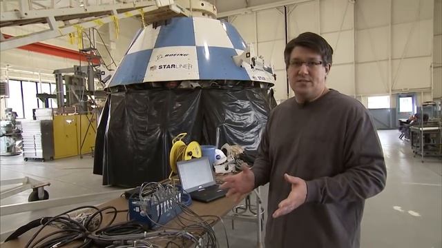 Life at the Lab: Dummies Crash Planes! смотреть онлайн