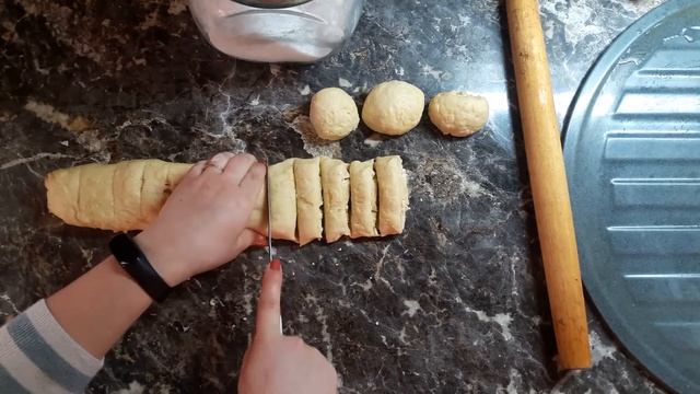Булочки с посыпкой из крошки смотреть онлайн