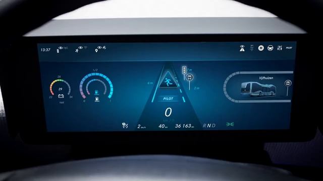 Беспилотный автобус будущего от Mercedes Benz смотреть онлайн