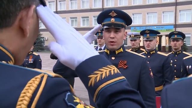 Рязанское училище ВДВ выпустило новых офицеров смотреть онлайн