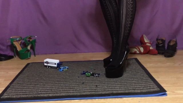 Toy cars crush with high heels смотреть онлайн