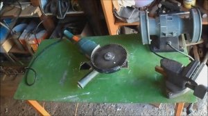 Пильный диск по дереву ставим на болгарку