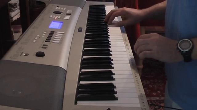 Gladiator theme on Yamaha YPG-235 смотреть онлайн