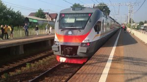 Белорусское направление РЖД. Платформа Перхушково. Движение электричек ЭП2Д. Работа ЖД переезда.