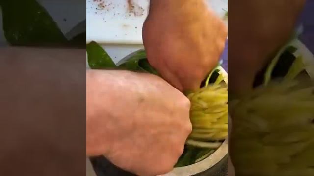 Говядина тушёная в Афганском казане с Черемшой и много специй!!! смотреть онлайн