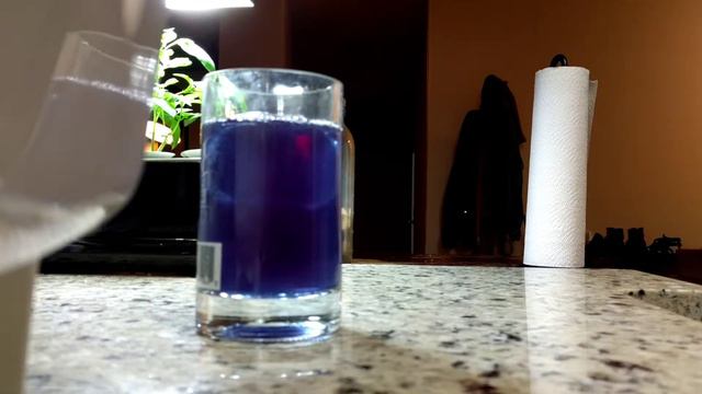 Butterfly Pea Whisky Sour
