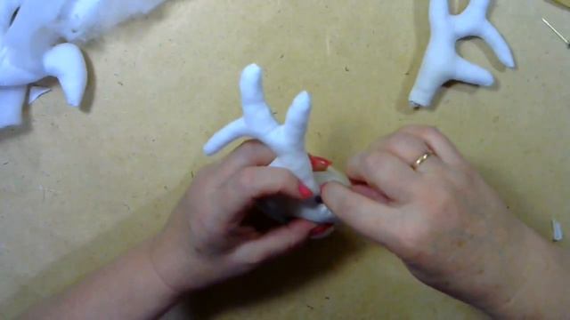 мк "Новогодний олень" в технике грунтованный текстиль. смотреть онлайн