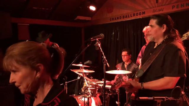" Hear That Guitar Ring " Daniel Castro with Levi Lloyd And Friends смотреть онлайн