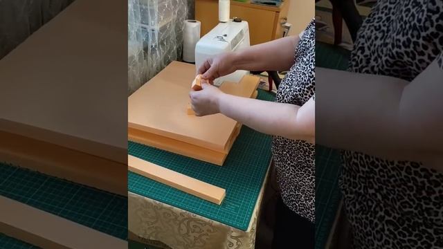 Приставной столик для швейной машинки своими руками. Я ЭТО СДЕЛАЛААА. смотреть онлайн