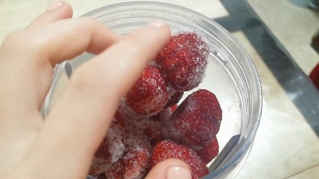 Vlog: ДАША СДЕЛАЛА Маникюр!!! Ремонт движется к концу??? смотреть онлайн
