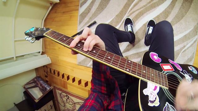 Как играть Nirvana - Smells Like Teen Spirit на гитаре БЕЗ БАРРЭ + СОЛО (Разбор, аккорды) Видеоурок смотреть онлайн