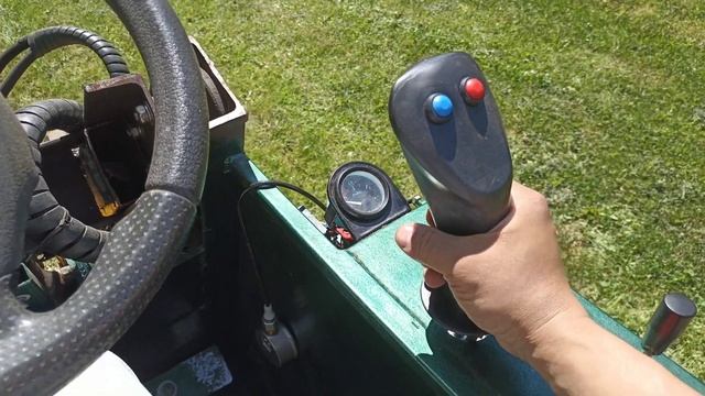 Джойстик для минипогрузчика смотреть онлайн