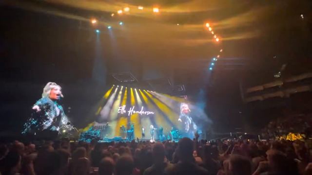 Ella Henderson - 21 Reasons live смотреть онлайн