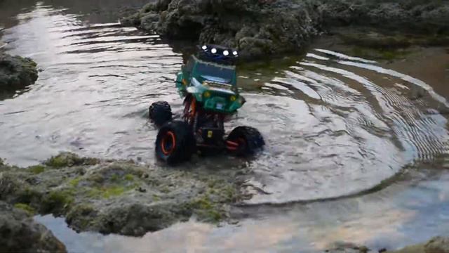RC 4X4 Rock Crawler HSP Pangolin water Cliff crawl pt 2 смотреть онлайн