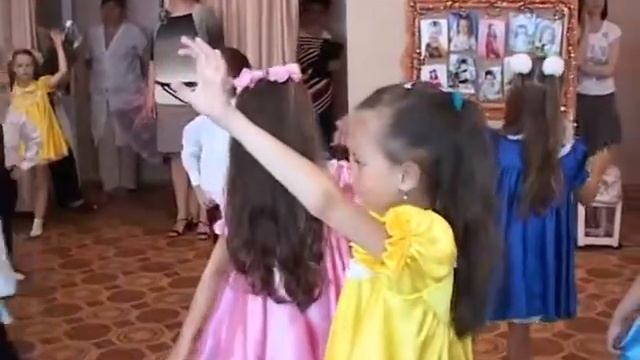 Выпускной вальс смотреть онлайн