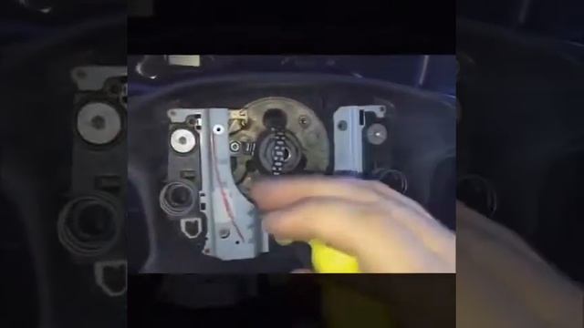 come rimuovere l'airbag volante Volkswagen T4 transporter - VOLANTY.CZ смотреть онлайн