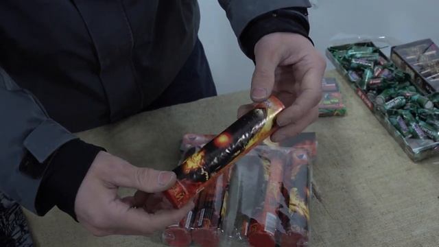 ПИРОТЕХНИКА на НОВЫЙ ГОД, обзор петард. Пиротехника. взрыв петард. топ петард смотреть онлайн