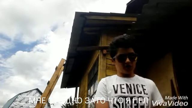 РУКА ЯЙЦО И ЛИЗЗКА смотреть онлайн