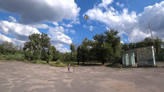 Запуск воздушного змея смотреть онлайн