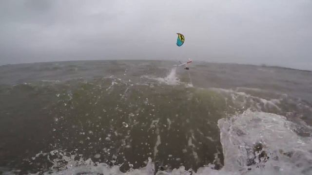 Kitesurfing deathloop in OBX смотреть онлайн