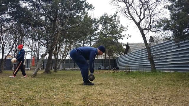 Тренировка ног с гантелями смотреть онлайн