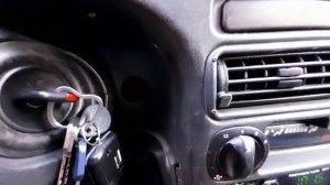 кнопка для запуска двигателя ваз 2114.куда лучше её установить