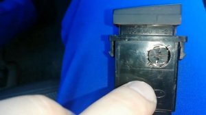 Замена лампочки на кнопке АСС. Хендай Акцент.